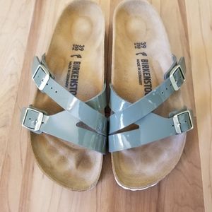 NWOT Birkenstock Yao Sandal